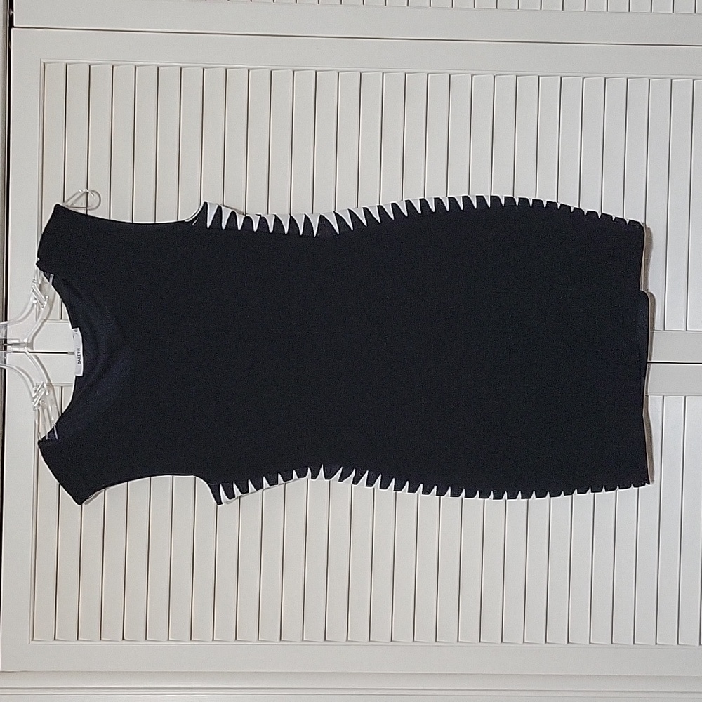 Bailey 44 black poly dress with white trim size L